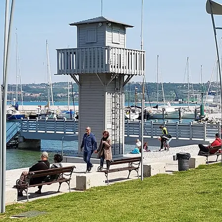 Apartma Tina * Koper