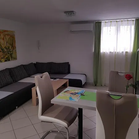 Apartament Apartma Tina *