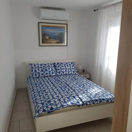 Apartment Apartma Tina *